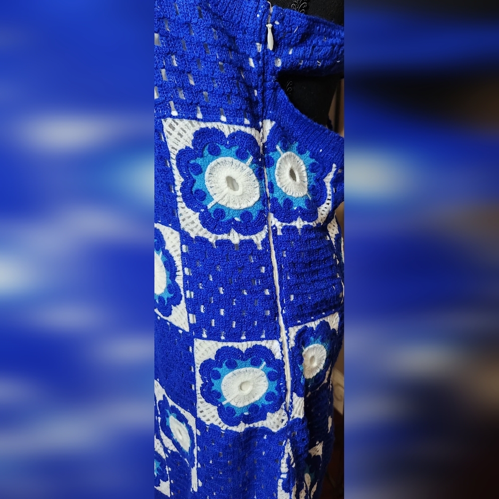 Chelsea & Violet Blue and White Crochet Floral Dress. Size L. NWT - Picture 6 of 10